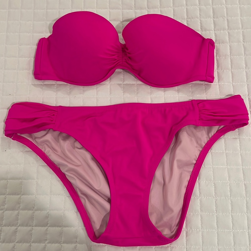 Victoria’s Secret hot pink bikini